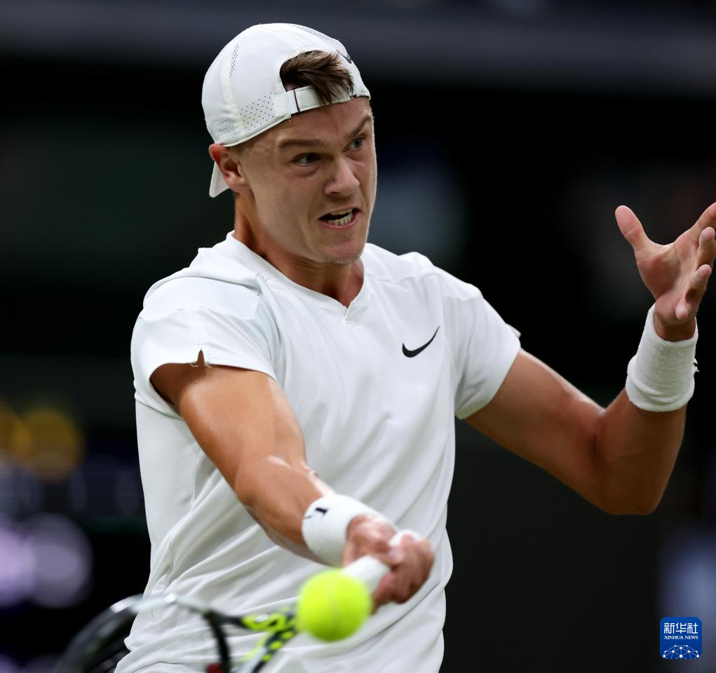 转会市场的 转会市场的