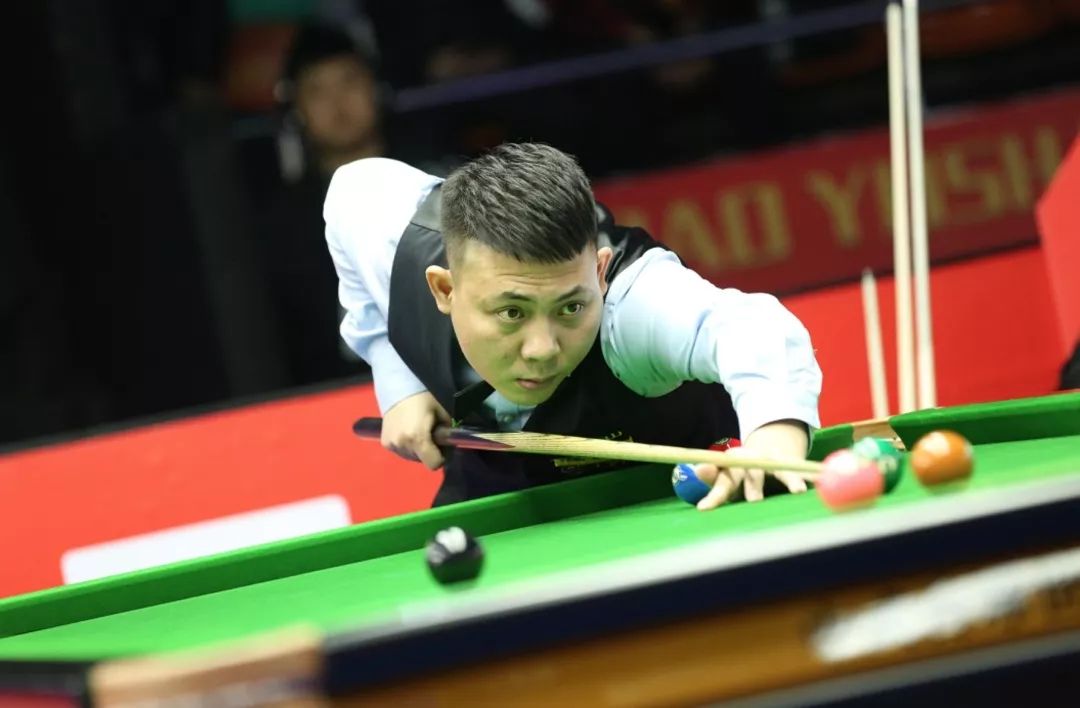 在伊万的背 在伊万的背